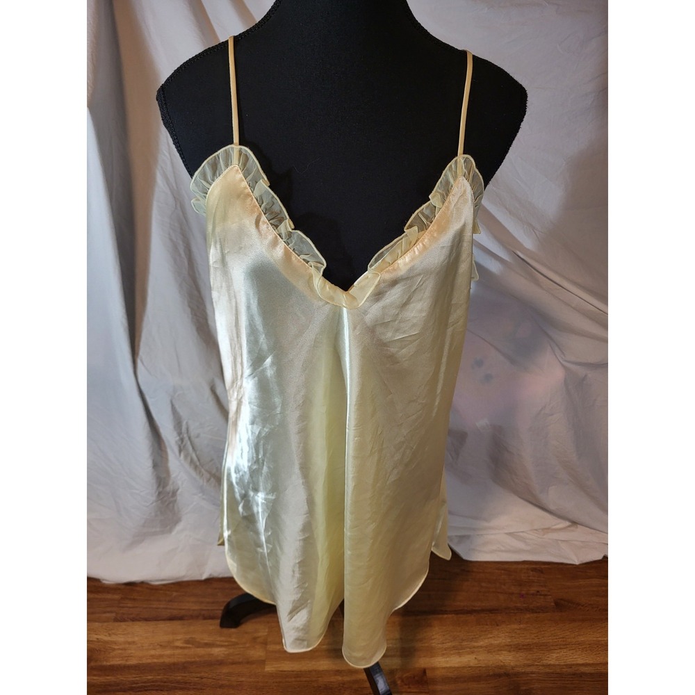 Vtge 90s Womens Size L Morgan Taylor  Intimates Pale Yellow Ruffle Satin Chemise